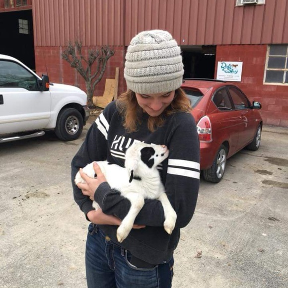 Meet your Posher, Nancy - Picture 1 of 3